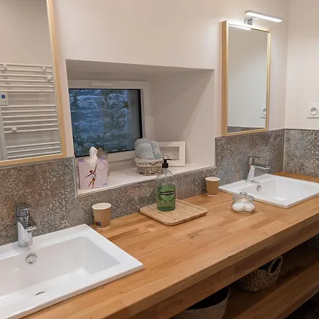 Le Clos Hortense Bed & Breakfast